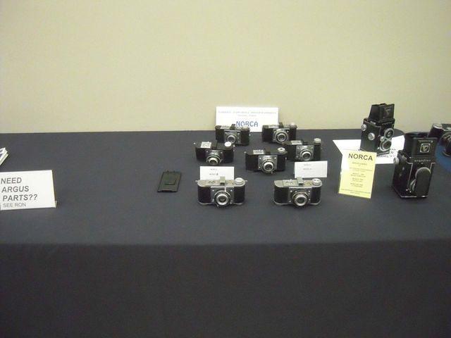 ron display 001