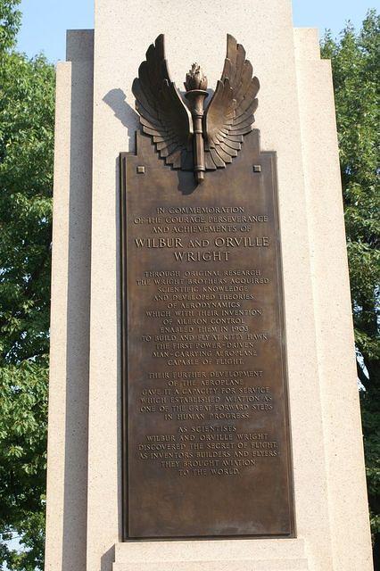 Monument to the Wrights